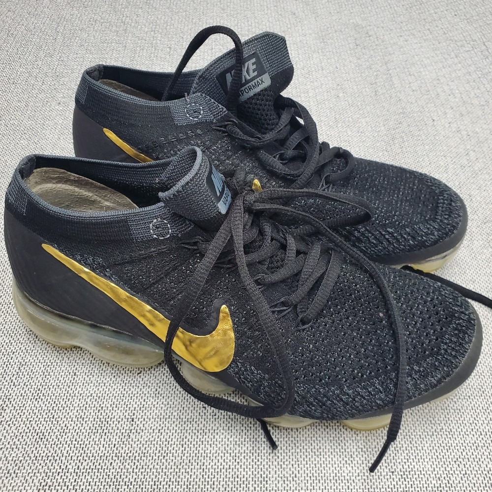 Nike Air Vapormax Black and Metallic Gold Sneakers Size 7 Women's Good Cond
